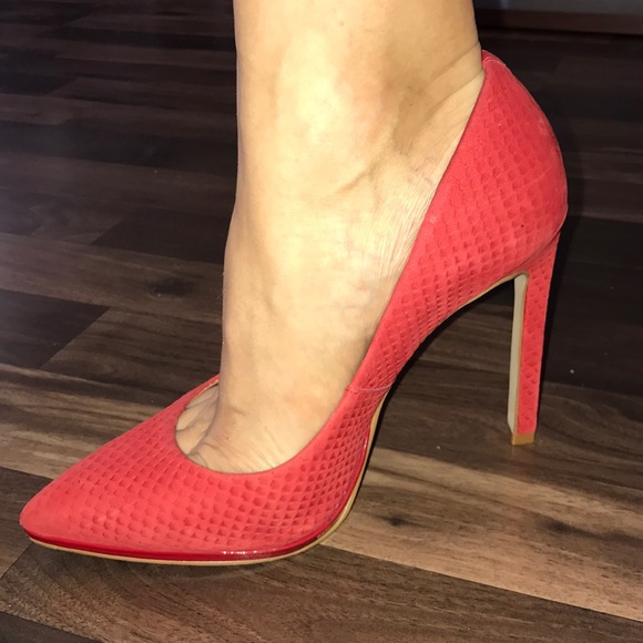 Stunning Red Suede Heels - Picture 8 of 8